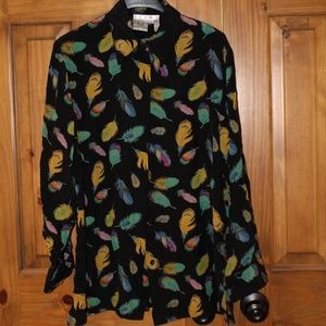 SILK FEATHER PATTERN BUTTON UP
